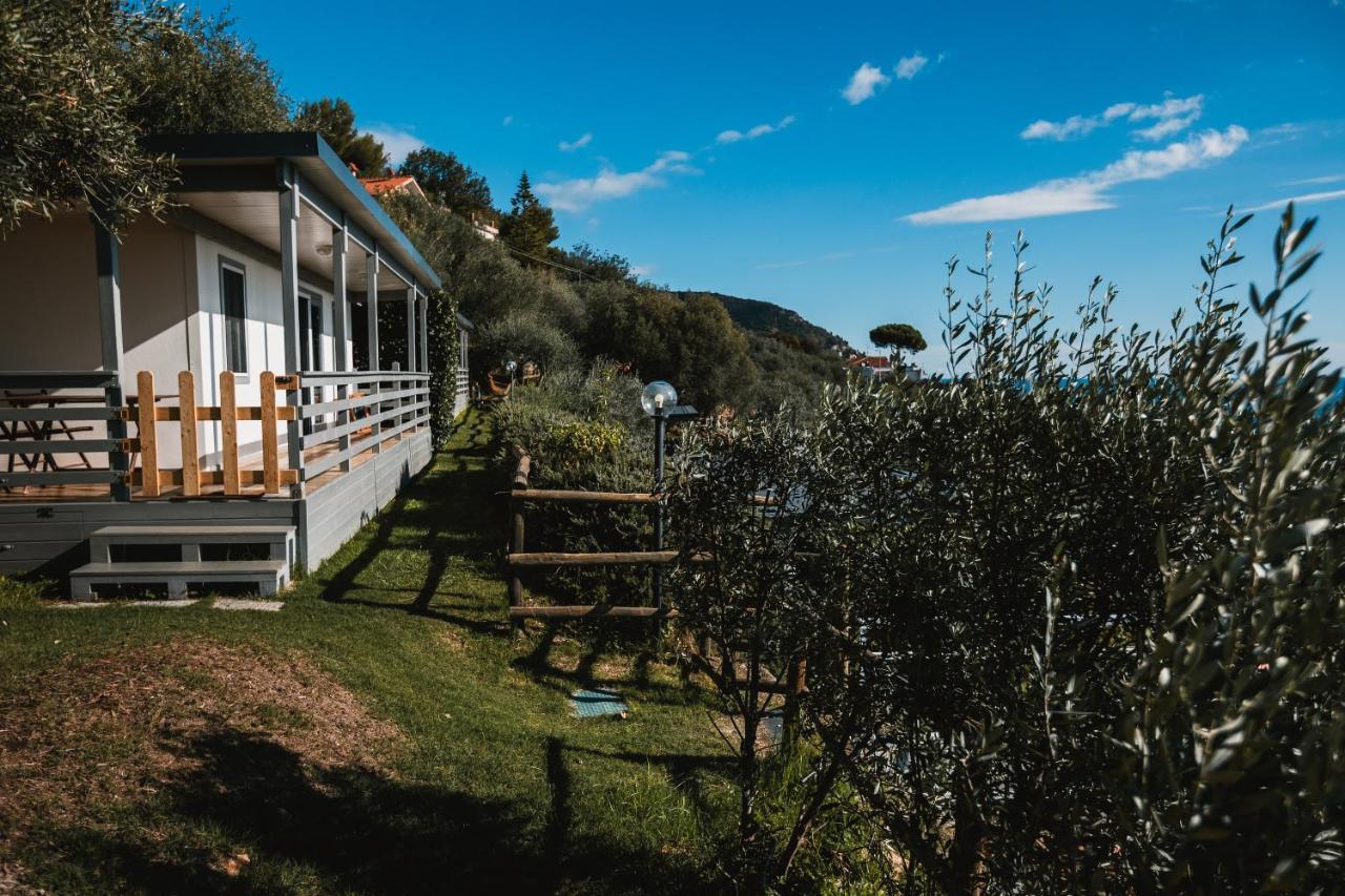 Agriturismo Rose Di Pietra Pietra Ligure Exterior photo